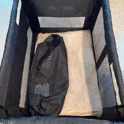 T arms reach co sleeper baby bassinet