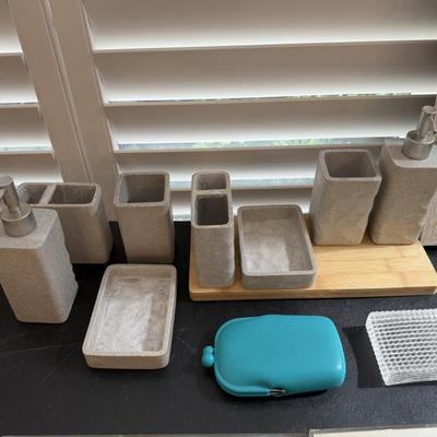 Sale Photo Thumbnail #91