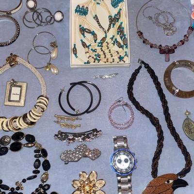 Sale Photo Thumbnail #154