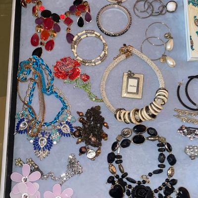 Sale Photo Thumbnail #153