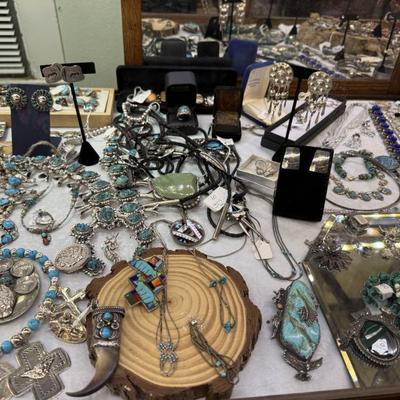 Sale Photo Thumbnail #94