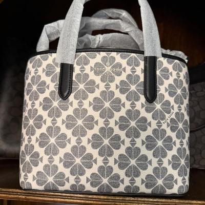 Sale Photo Thumbnail #174