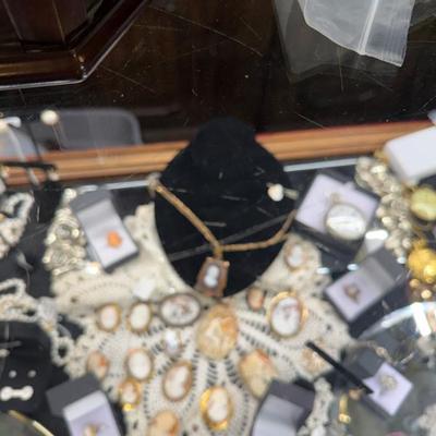 Sale Photo Thumbnail #214