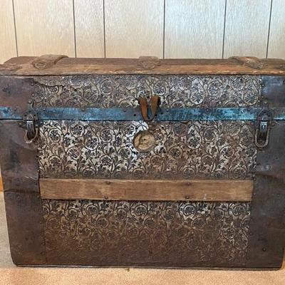 Vintage Metal and Wood Steamer Trunk with wood insert 