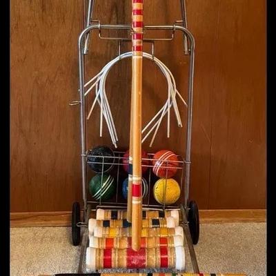 Vintage Croquet Set * 5 Mallets * 6 Balls * 8 Wickets * 2 Stakes *