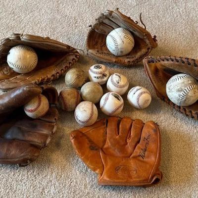 Vintage Baseball Mitts * Wilson * Spalding * Rawlings * 12 Baseballs *