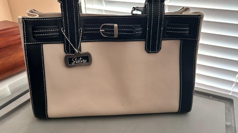 Sale Photo Thumbnail #25