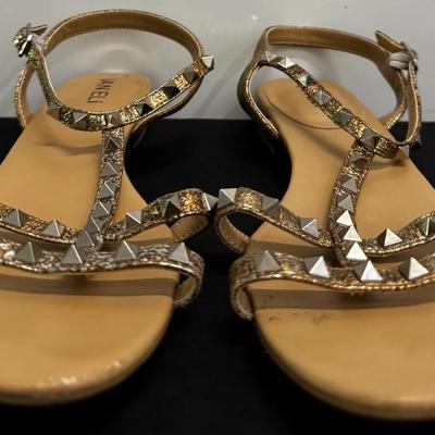 Vaneli Women’s Gold Studded T-Strap Sandals Size 8 Metallic Ankle Strap