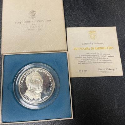 Sale Photo Thumbnail #5: .925 1971 HUGE SILVER 20 BALBOAS COIN