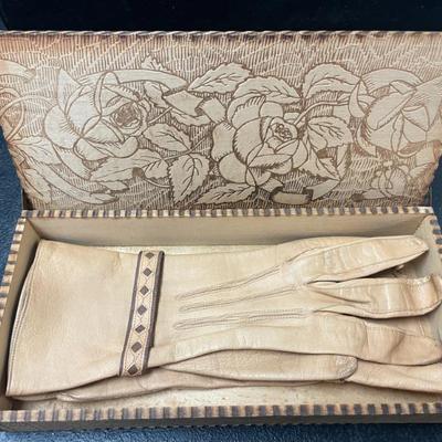 Sale Photo Thumbnail #43: VINTAGE SUEDE GLOVES IN CARVED WOOD BOX