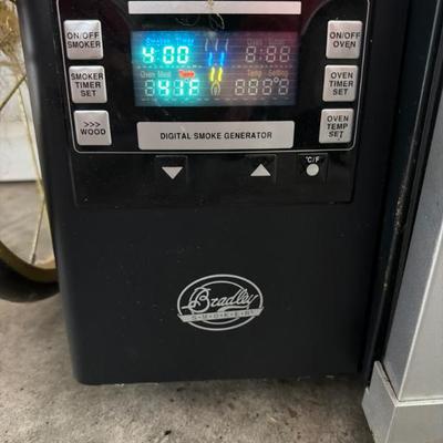 Sale Photo Thumbnail #206