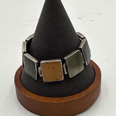 Sale Photo Thumbnail #129