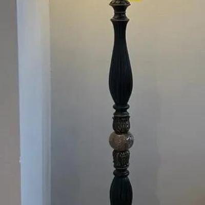 BP509 72-in Bronze Lamp
