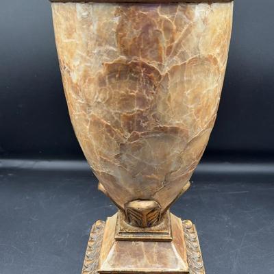 BP456 Antique-Style Decorative Urn