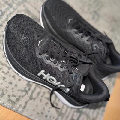 Sale Photo Thumbnail #123: HOKA