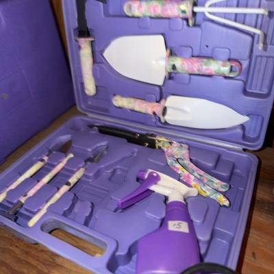 Sale Photo Thumbnail #152: NEW GARDEN SET(2)