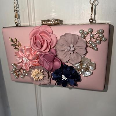 Sale Photo Thumbnail #111: SPECIAL OCCASSION