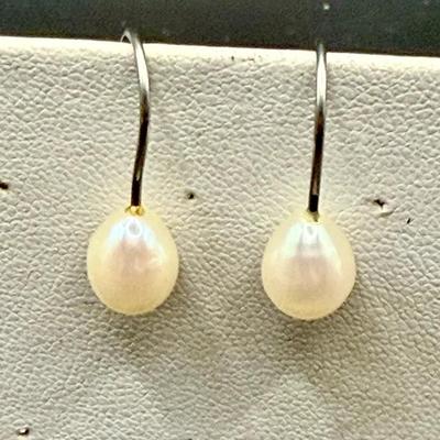 Pearl Drop Earrings