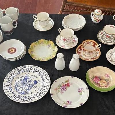 Vintage Decorative Tea & Coffee Cups, Saucers, and Plates – Chodzies, Paragon, Royal Albert & More