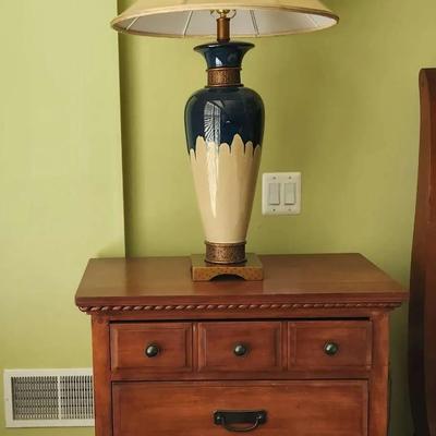 Night Stands With Lamps 
