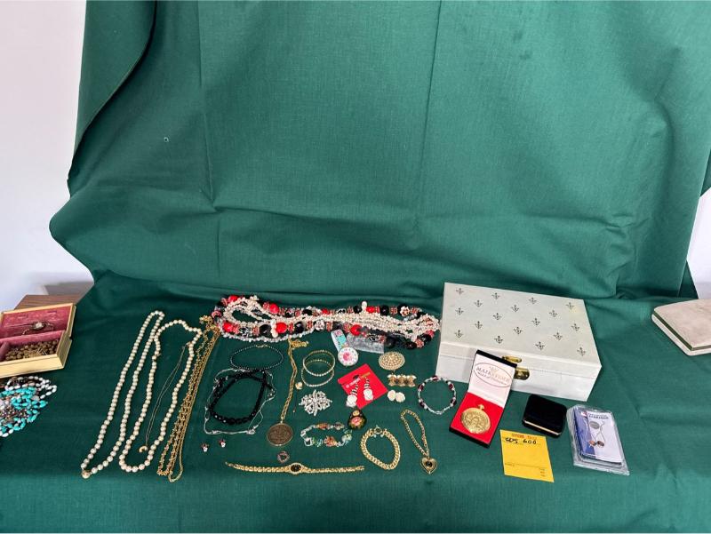 Sale Photo Thumbnail #2