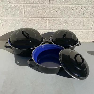 Vintage Black & Blue Pots With Lids
