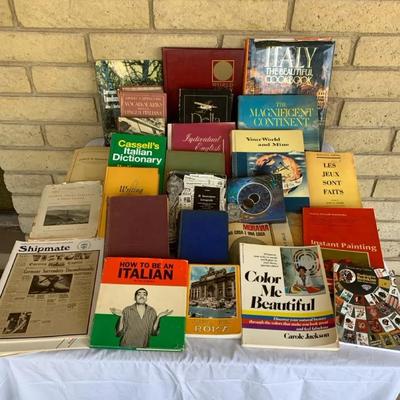 Lot Of Italian, Art , And Miscellaneous Vintage Books 