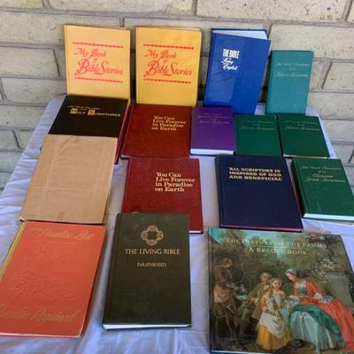 Lot Of Vintage Religious And Scriptures Books 