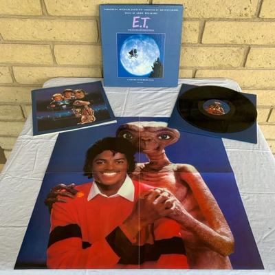 E T  Michael Jackson Record With Illustrated Book And Poster 