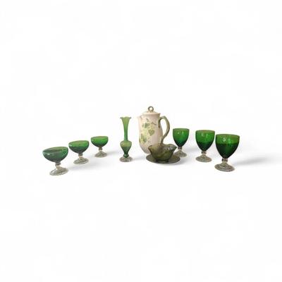 DC112 Emerald Green Bubble Pattern Wine Glasses And More