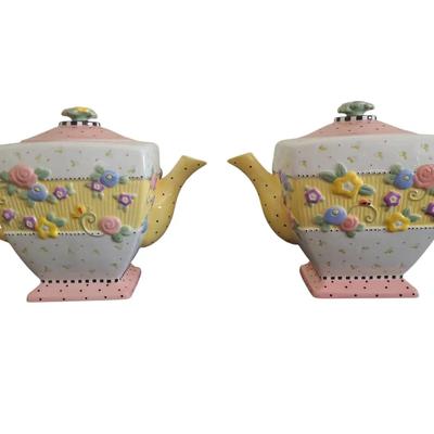 AZ212 Pastel Tea Pots