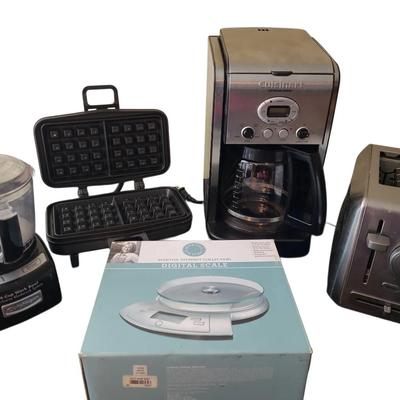 DC105 Cuisinart Coffeemaker, Toaster, And Mini Food Processor