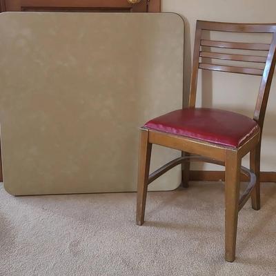 DC518 Square Folding Table and Mid-Century Chair 