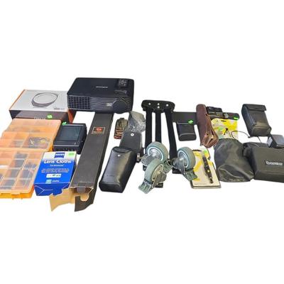 AZ104 Infocus Projector/Camera Accessory Assortment