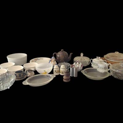 DC129 Pfaltzgraf, Royal Doulton, Vintage Glass Bowls And Serving Pieces