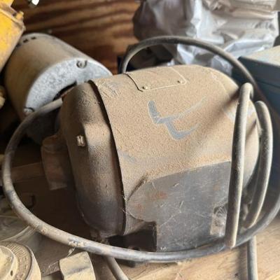 Sale Photo Thumbnail #628