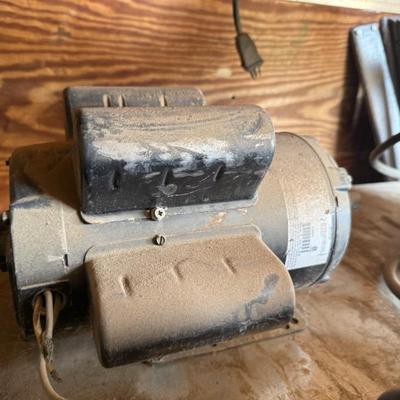 Sale Photo Thumbnail #633