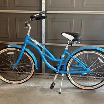 Blue Waterloo Trek Classic Bicycle