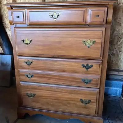 4 Drawer Dresser 