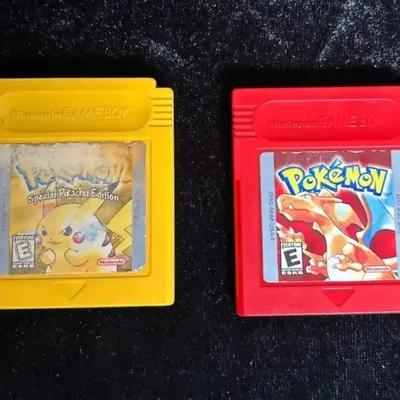 Pokémon Red and Pokémon Yellow GameBoy Games