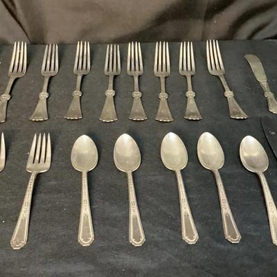 1847 Rogers Bros. “Ambassador” Pattern Flatware 
