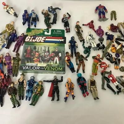 Valor vs Venom & Other Plastic Figures 