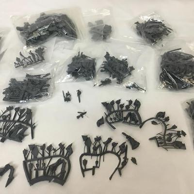 Sci-Fi and Fantasy Plastic Figurines 