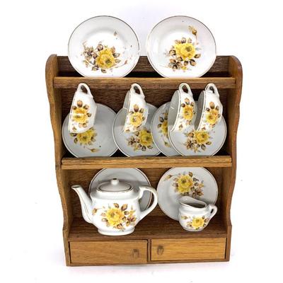 Sale Photo Thumbnail #203: Vintage Japanese child's tea set