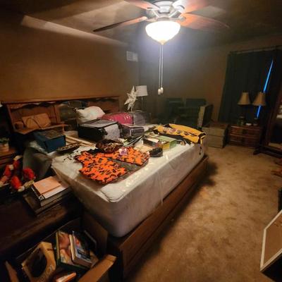 Sale Photo Thumbnail #44