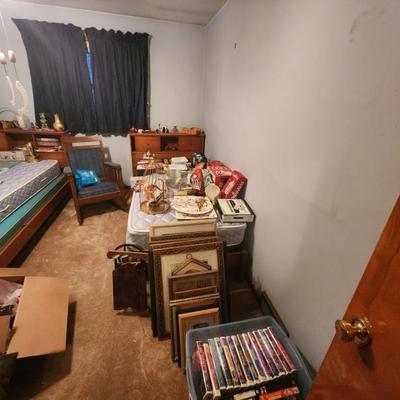 Sale Photo Thumbnail #46