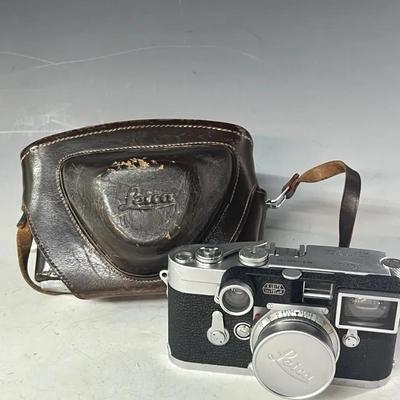 Leica M3 35mm Rangefinder Camera with Case