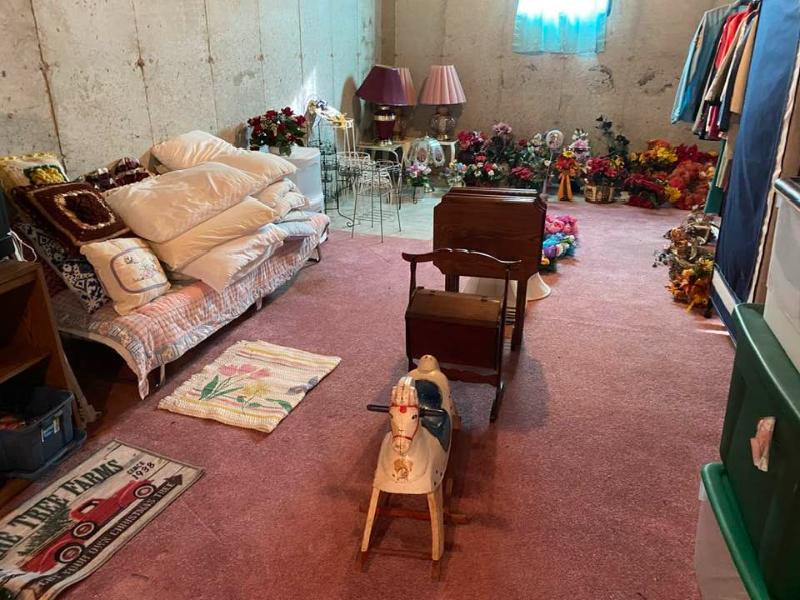 Sale Photo Thumbnail #32