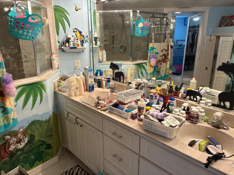 Sale Photo Thumbnail #10