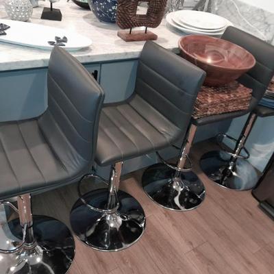 Sale Photo Thumbnail #128